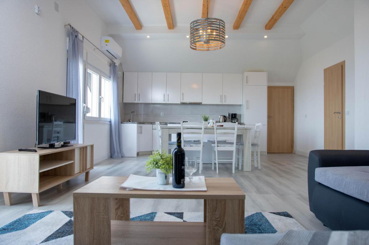 Apartmani Sandra Kaštela Εξωτερικό φωτογραφία