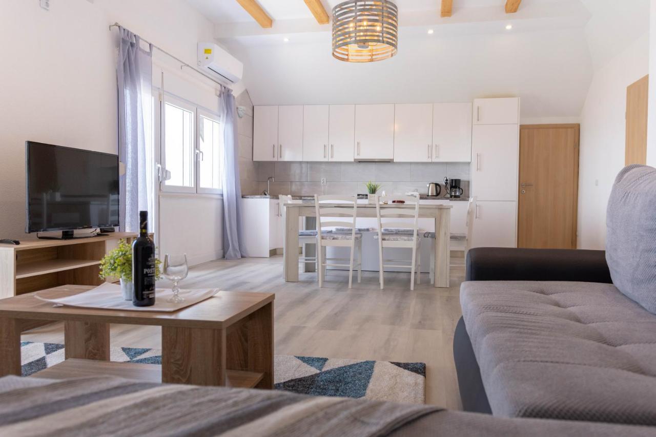 Apartmani Sandra Kaštela Εξωτερικό φωτογραφία