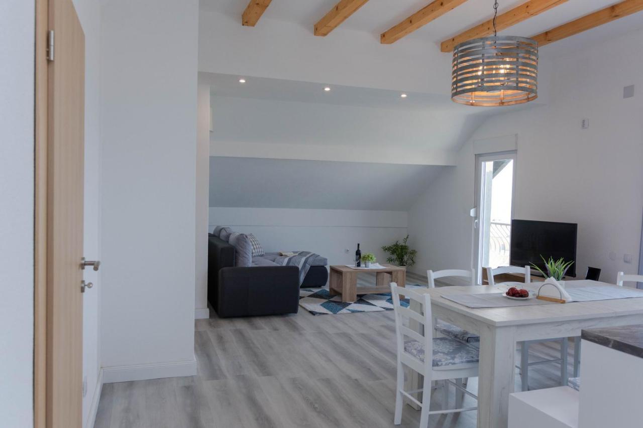 Apartmani Sandra Kaštela Εξωτερικό φωτογραφία